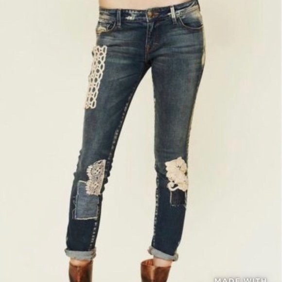 Artisan de Luxe x Free People Distressed Lace Patch Skinny Denim 26 2 NWT - Picture 9 of 9